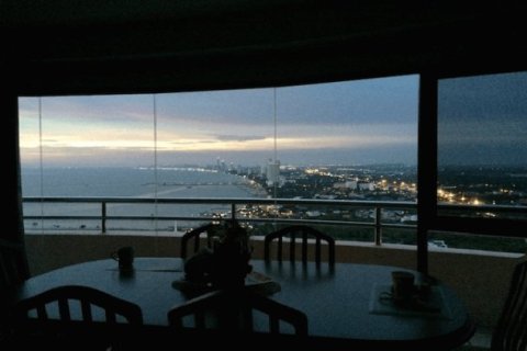 3 bedrooms Apartment in Jomtien Beach, Thailand No. 96881 2