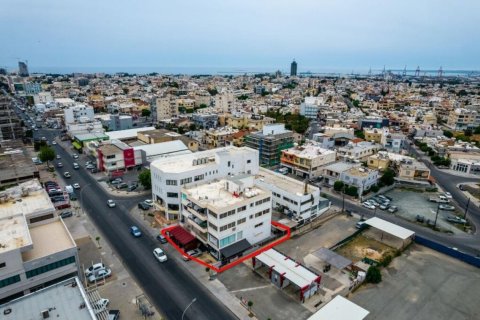 582m² Commercial property in Limassol, Cyprus No. 105129 3