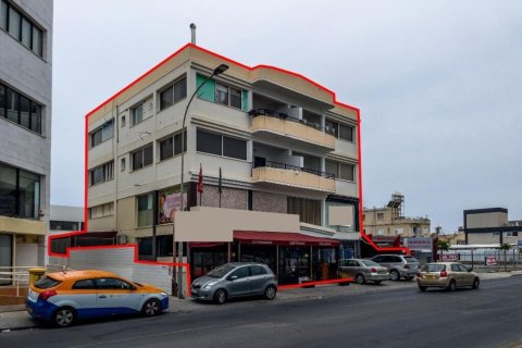 582m² Commercial property in Limassol, Cyprus No. 105129 1