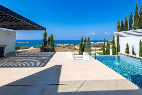 5 bedrooms House in Pegeia, Cyprus No. 66129 1