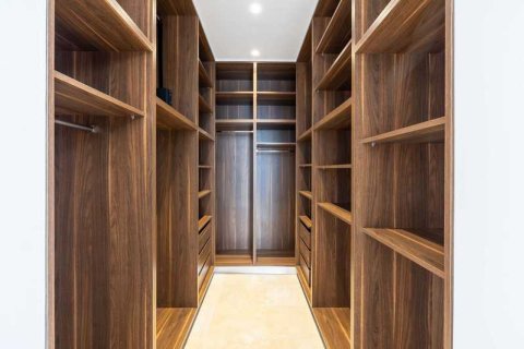 5 bedrooms House in Pegeia, Cyprus No. 66129 15