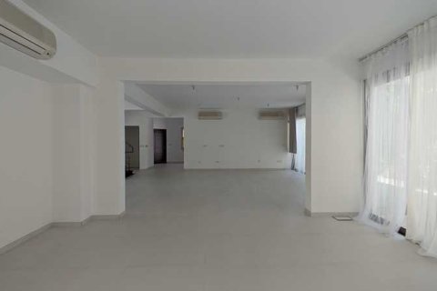 Дом с 5 спальнями в Агландзия, Кипр №63097 8