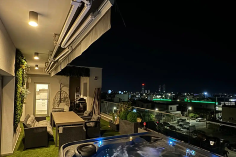 2 bedrooms Penthouse in Mesa Geitonia, Cyprus No. 63939 4