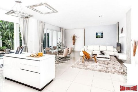 5 bedrooms Villa in Jomtien Beach, Thailand No. 96957 15