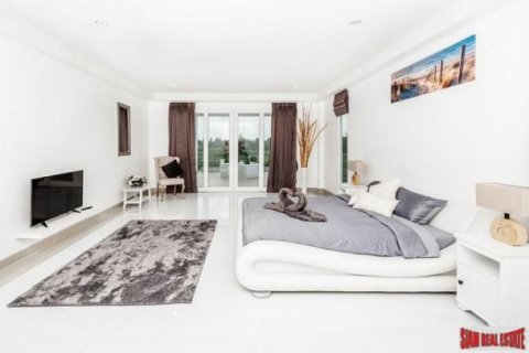 5 bedrooms Villa in Jomtien Beach, Thailand No. 96957 29