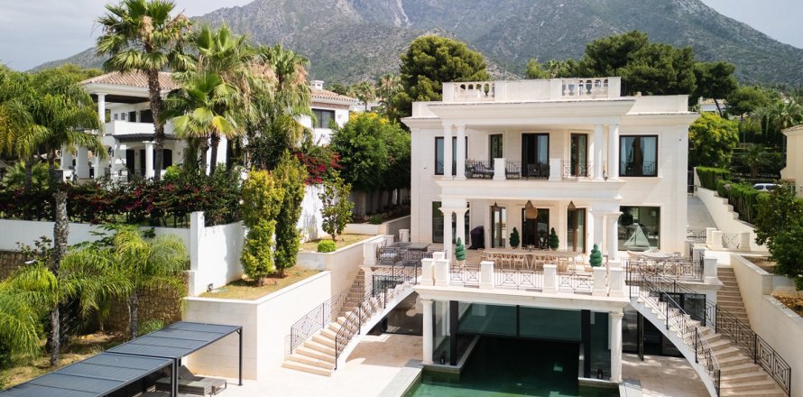 8 bedrooms Properties in Tan Xuan, Vietnam No. 92348