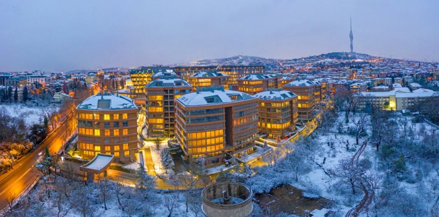 4 dormitorios Apartment en Dong Da, Vietnam No. 120688