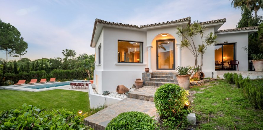 4 dormitorios Villa en Marbella, Spain No. 111286