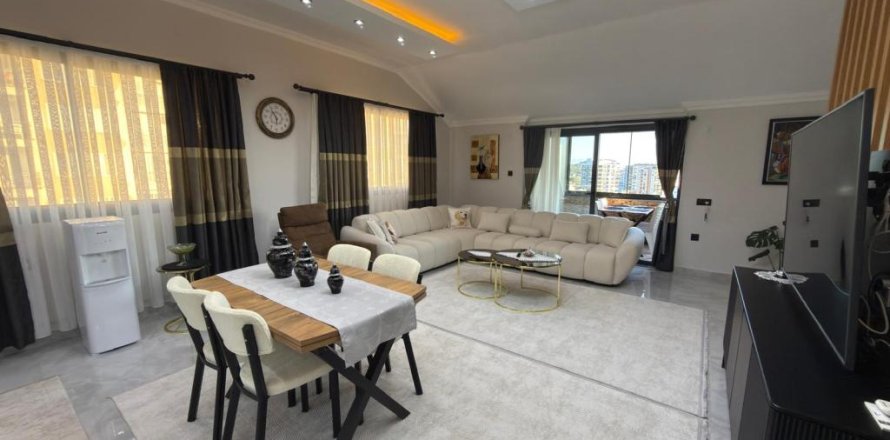 5 habitaciones Apartment en Mahmutlar, Turkey No. 123381