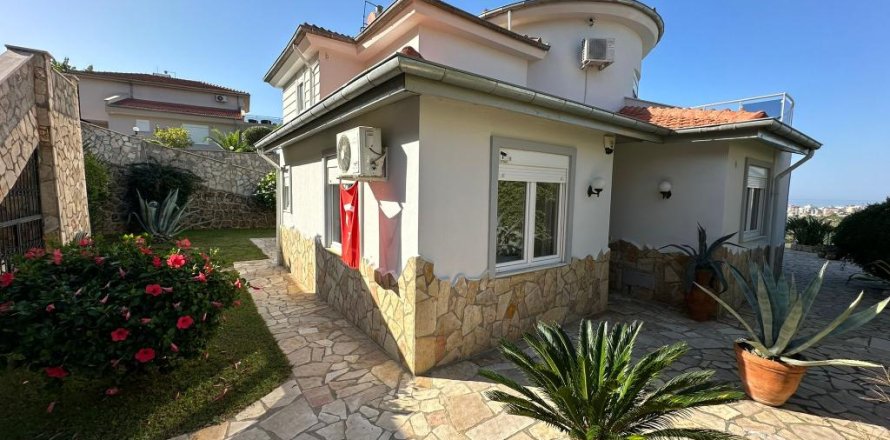 4 rooms Villa à Kargicak, Turkey No. 20987