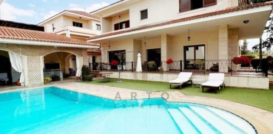 5 chambres House à Aglantzia, Cyprus No. 63273