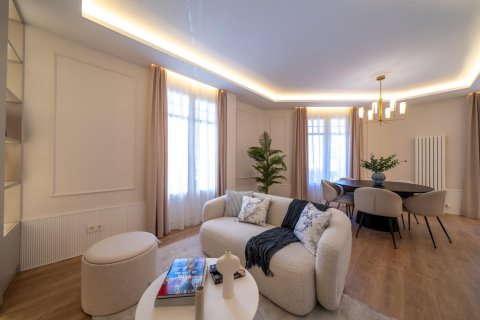 2 bedrooms Apartment in Madrid, Spain No. 110584