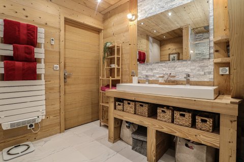 7 bedrooms House in Morzine, France No. 100114 8