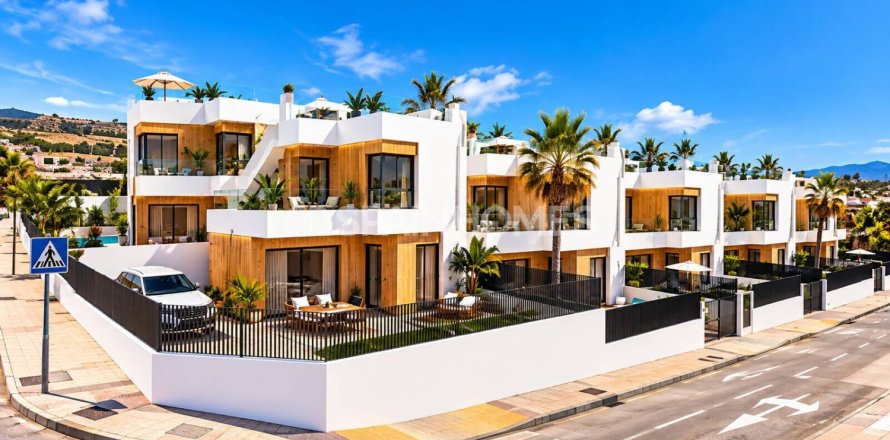 3 bedrooms Villa in Orihuela, Spain No. 129223