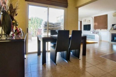 3 dormitorios Villa en Moni, Cyprus No. 100410 2