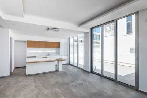 4 bedrooms House in Paralimni, Cyprus No. 30693 7