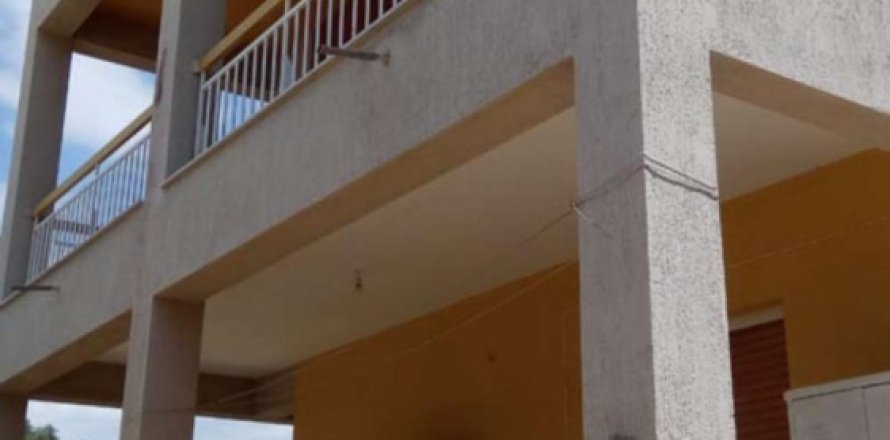 15 chambres Bâtiment à Attica, Greece No. 28109