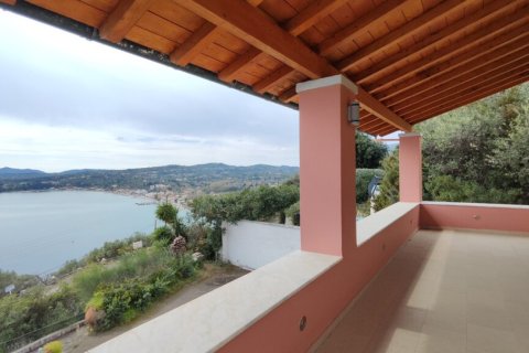 Вилла с 6 спальнями в Керкира, Греция №61732 11