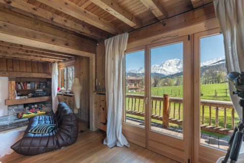 6 bedrooms House in Combloux, France No. 99534 8