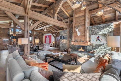 6 bedrooms House in Megeve, France No. 99378 2
