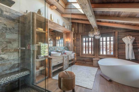 6 bedrooms House in Megeve, France No. 99378 9