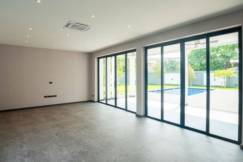 Дом с 4 спальнями в Чиангмай, Таиланд №89419 6