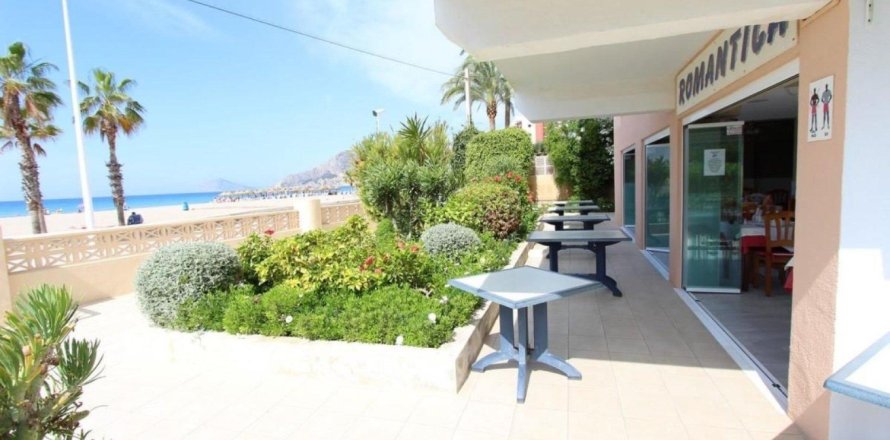230m² Commercial property in Calpe, Spain No. 124774