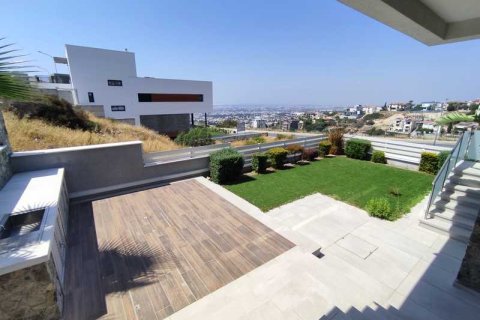 Дом с 3 спальнями в Лимассол, Кипр №100900 8