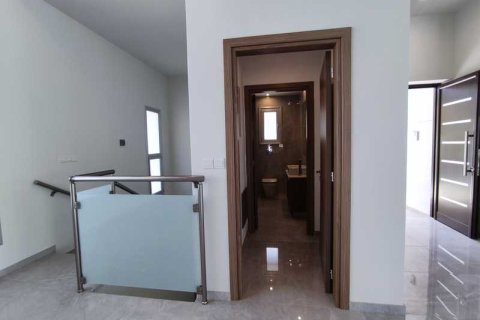 Дом с 3 спальнями в Лимассол, Кипр №100900 5