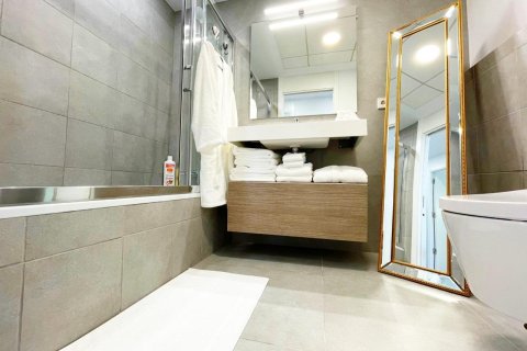 3 bedrooms Apartment in Hai Van, Vietnam No. 92275 15