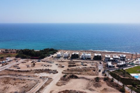 5 bedrooms Villa in Paphos, Cyprus No. 37636 2