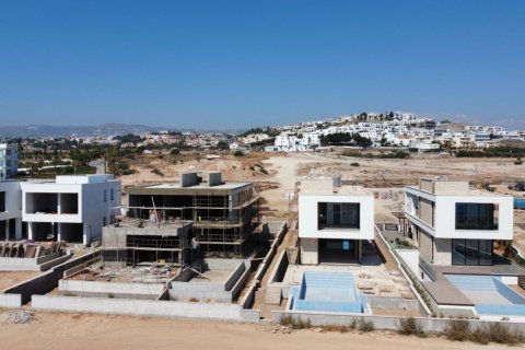 5 bedrooms Villa in Paphos, Cyprus No. 37636 1