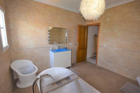 5 bedrooms Villa in Nam Xay, Vietnam No. 85650 24