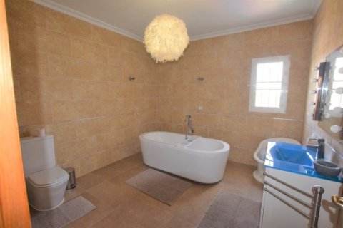 5 bedrooms Villa in Nam Xay, Vietnam No. 85650 23