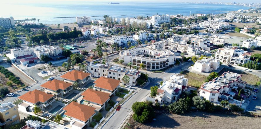 3 dormitorios Villa en Larnaca, Cyprus No. 106245