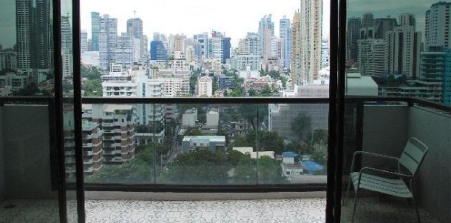 2 bedrooms House in Bangkok, Thailand No. 96877