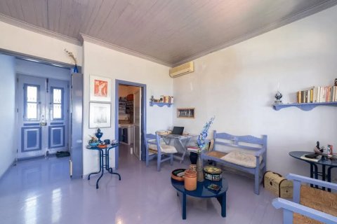 Дом с 5 комнатами в Тасос, Греция №108042 4