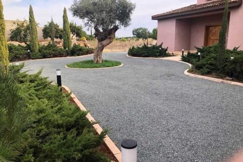 4 bedrooms House in Kato Polemidia, Cyprus No. 30536 9