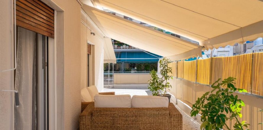 Квартира с 2 спальнями в Афины, Греция №122511