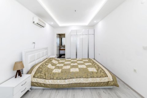 4 rooms Apartment in Lien Chieu, Vietnam No. 21745 3
