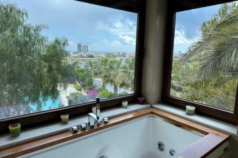 5 chambres House à Germasogeia, Cyprus No. 30548 2