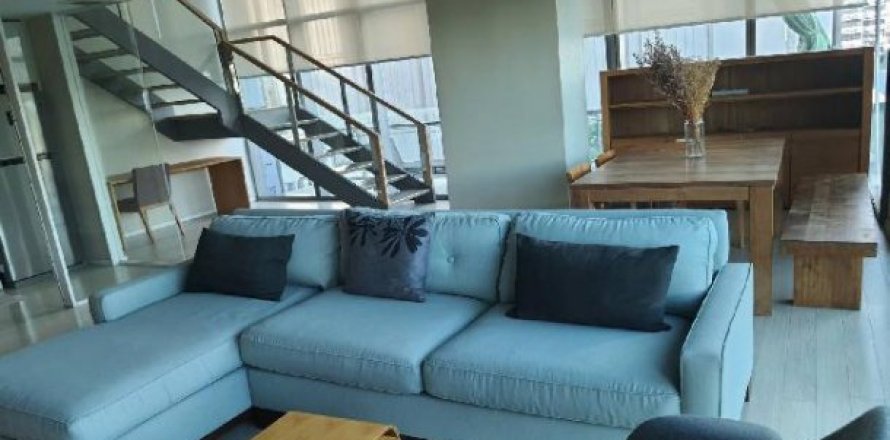 2 bedrooms Apartment in Bangkok, Thailand No. 97133