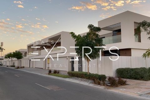 5 bedrooms Villa in Darna, Vietnam No. 84709 1