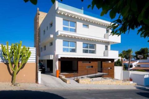 Пентхаус с 2 спальнями в Гермасойя, Кипр №41154 9