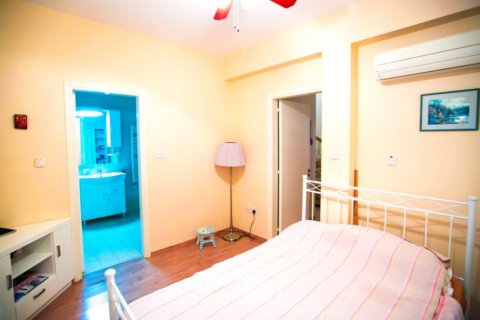 3 bedrooms Villa in Limassol, Cyprus No. 106027 4