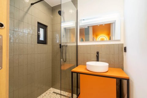 3 bedrooms Apartment in Cannes, France No. 99319 6