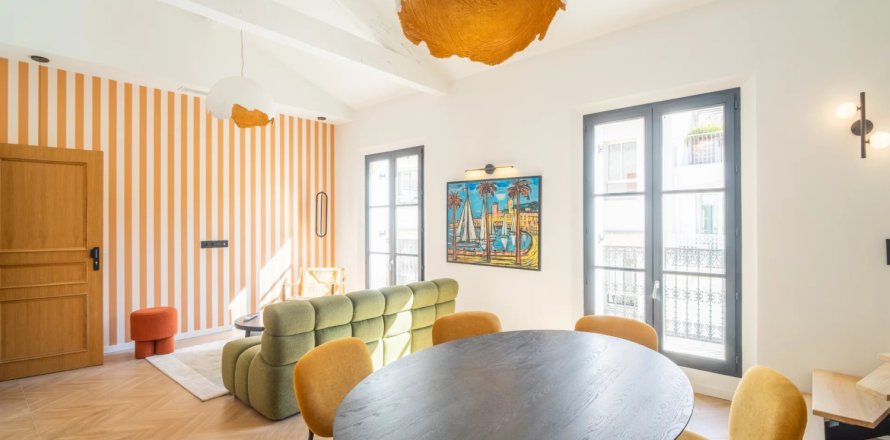 3 bedrooms Apartment in Cannes, France No. 99319