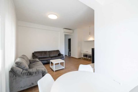 2 dormitorios Apartment en Agios Tychonas, Cyprus No. 74233 2