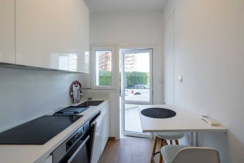 2 dormitorios Apartment en Agios Tychonas, Cyprus No. 74233 5