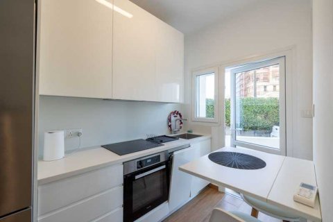 2 dormitorios Apartment en Agios Tychonas, Cyprus No. 74233 6